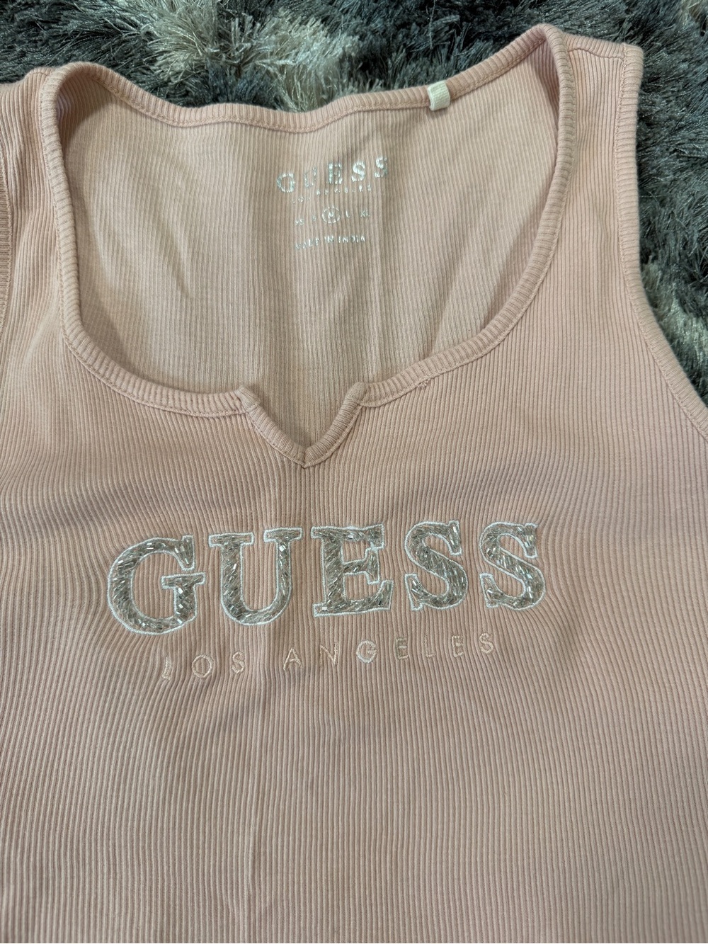 GUESS Soft Pink Ribbed Logo Tank - Picture 2 of 3